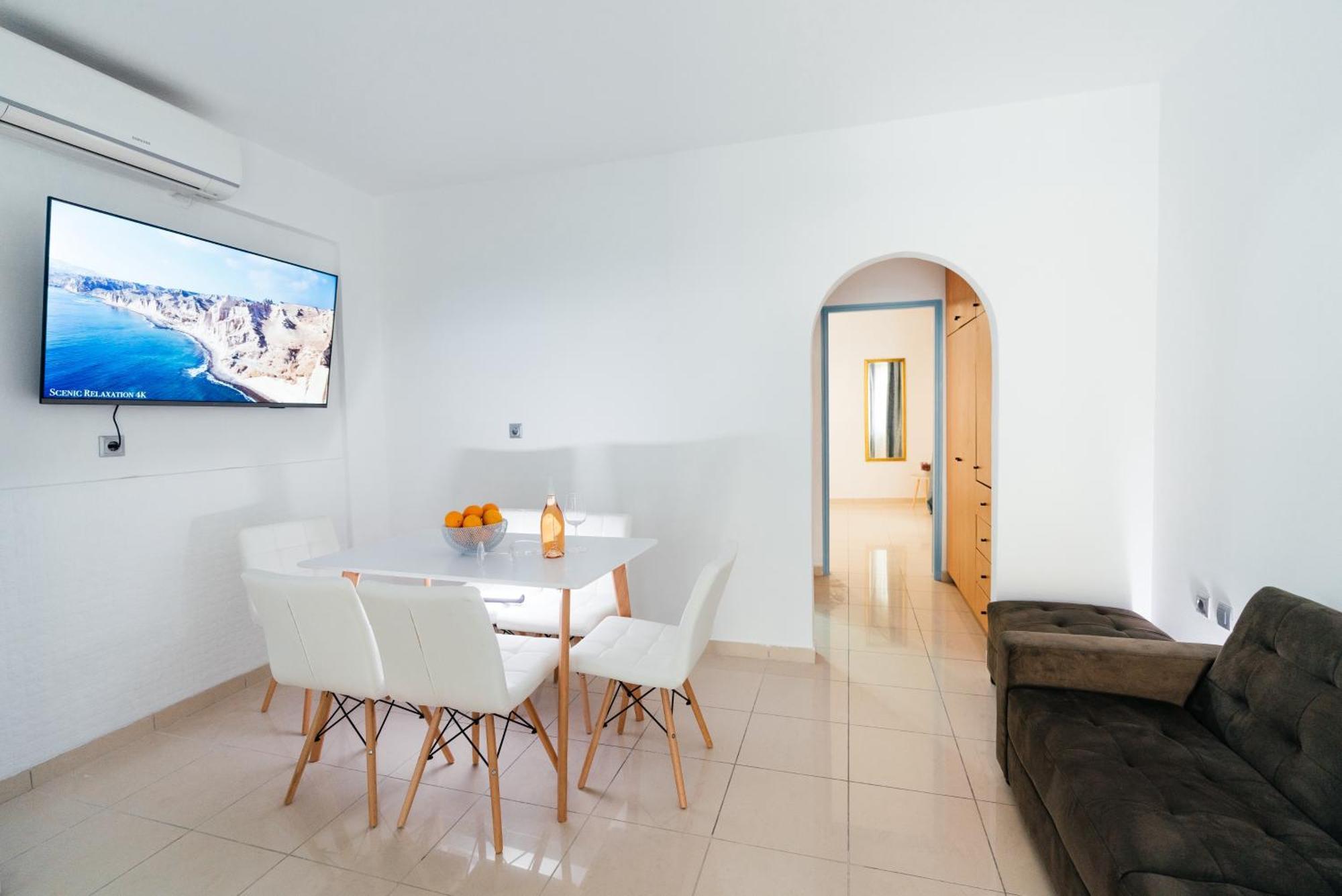 Deluxe * Fira (Santorini)
